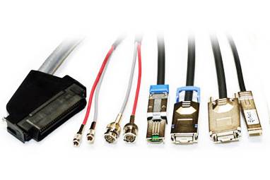 Lenovo TS TCh 3m LC-LC OM3 MMF Cable (FC, optical iSCSI host connectivity) (S2200/S3200/V3700/V3700 V2) (connection server-storage/server-switch/storage-switch)
