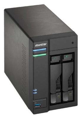 ASUSTOR AS6102T 2-Bay NAS/Media player/ Intel Celeron 1.6GHz Quad Core (burst up to 2.16 GHz)/2GBDDR3/noHDD,LFF(HDD,SSD),/2x1GbE(LAN)/3xUSB3.0,HDMI/4ip camera license ; 90IX00G1-BW3S10
